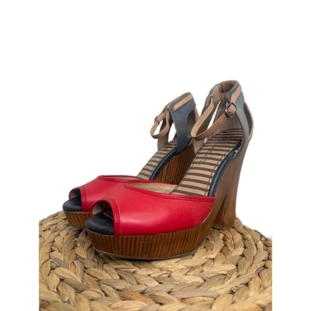 Splendid Red and Brown Wood-Platform Peep-Toe Wedge Sandals with Ankle Strap